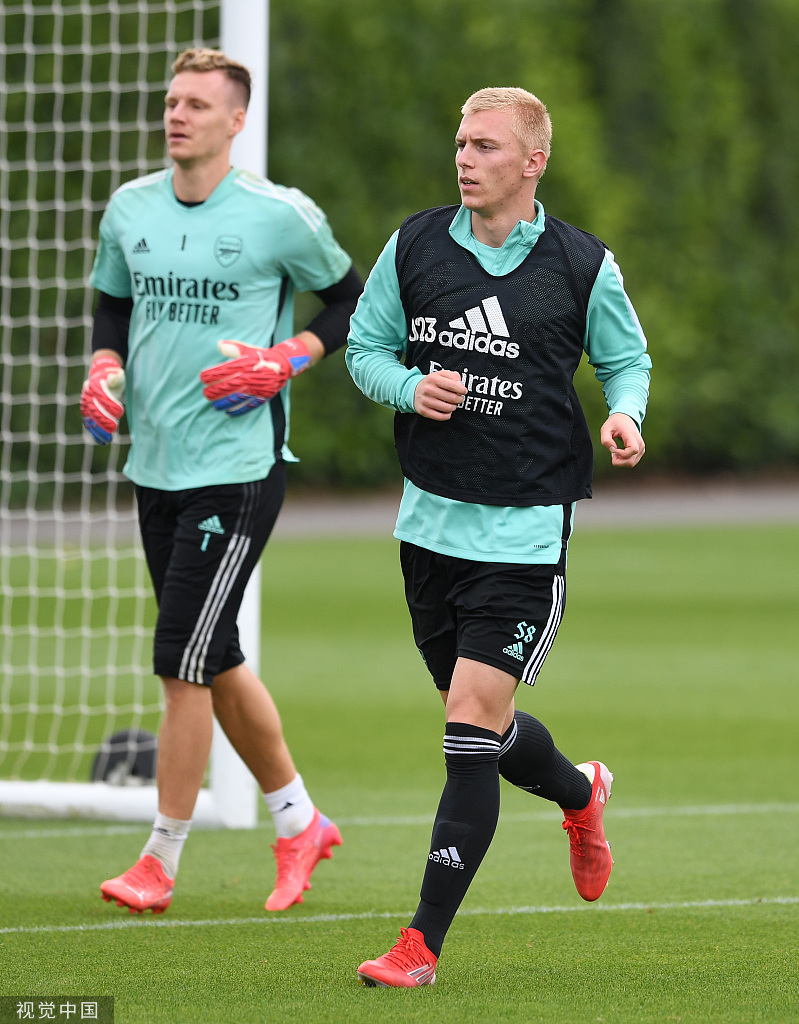 赛后圣安东尼奥马刺备战英超，状态回暖细节曝光，赛场秩序良好，阵容厚度经受考验的简单介绍-英雄联盟s15