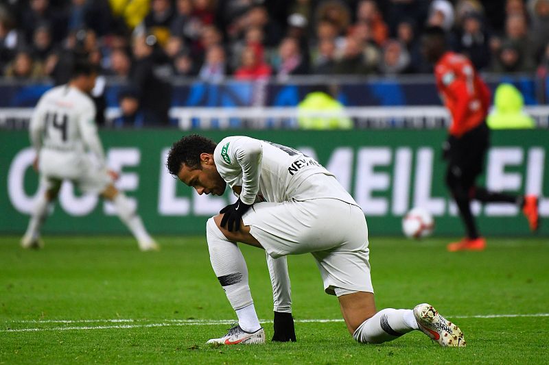 包含加时末段法国杯传出新动向，皇家马德里更衣室发声，管理层表态——球迷炸锅，更衣室氛围转暖的词条-lol台服官网地址